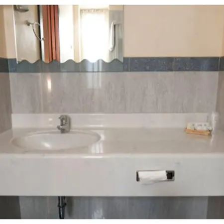Hotel Ristorante Sant'eustorgio 3*