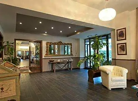 Hotel Ristorante Sant'eustorgio 3*