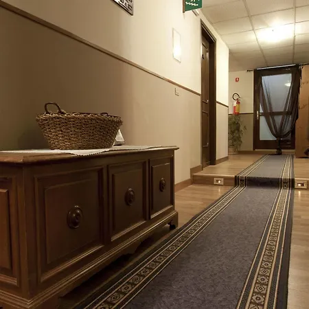 Otel Ristorante Sant'eustorgio 3*